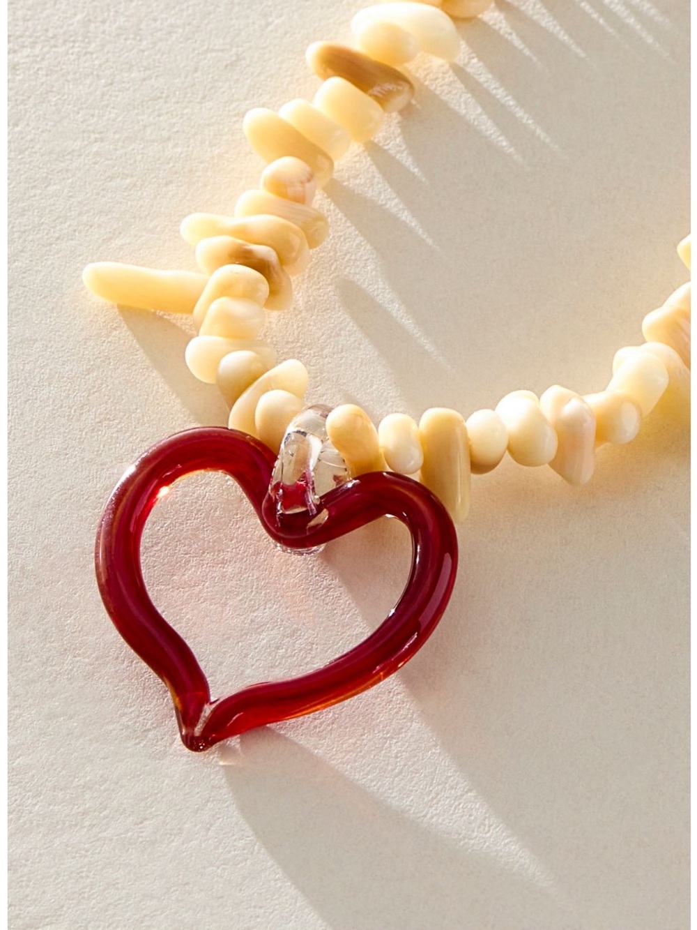 Free People - Suplais Sculptured Heart Pendant Necklace with Stone Beads